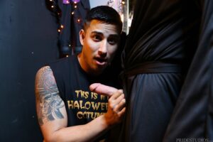 extrabigdicks-hunter-vance-halloween-party-bathroom-stall-doug-acre-balls-deep-huge-shaft-cock-masked-man-explosion-cum-001-tube-download-torrent-gallery-sexpics-photo-9656606-4486037