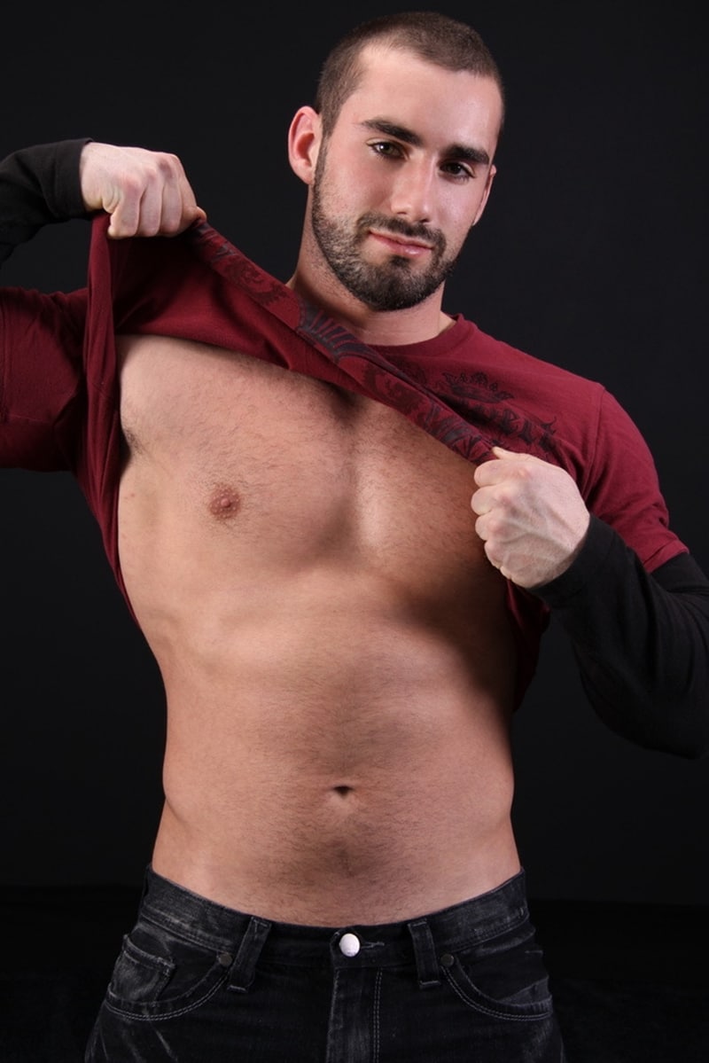 ChaosMen-Valentino-fitness-trainer-gym-dances-massage-body-beefy-muscle-thick-massive-quads-biceps-002-male-tube-red-tube-gallery-photo